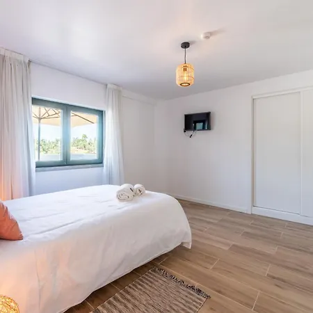 Bmyguest - Casa Das Vinhas 3*
